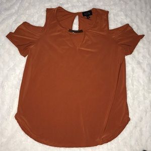 4/$15 burnt orange cold shoulder keyhole blouse